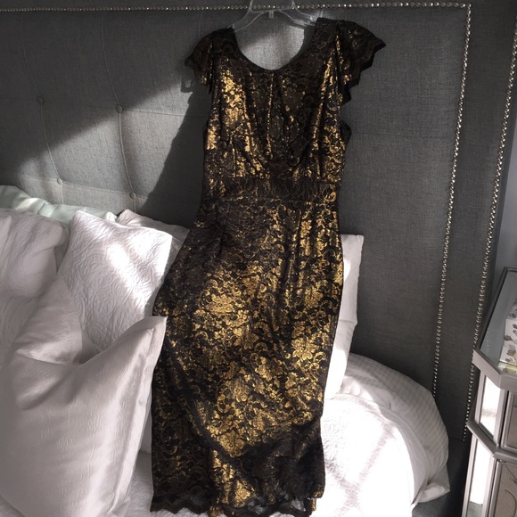 Golden lace calf length formal evening dress - Picture 2 of 7